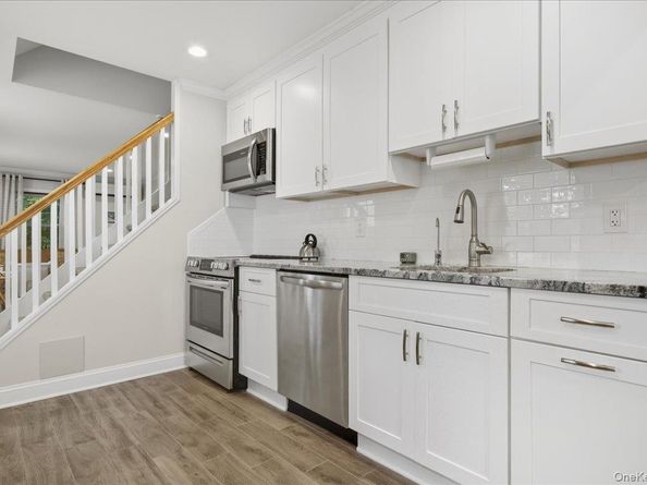 59 Cotton Lane, Levittown NY 11756