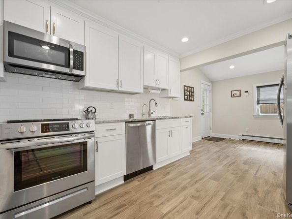 59 Cotton Lane, Levittown NY 11756