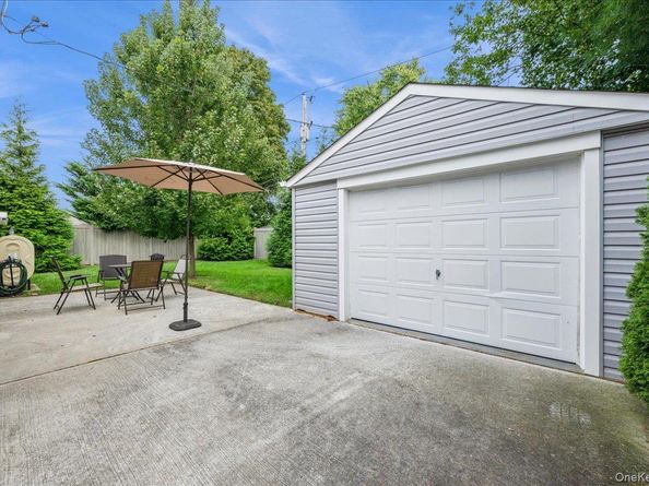 59 Cotton Lane, Levittown NY 11756