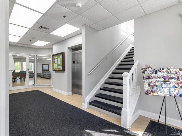 121 Willow Lane, Valley Stream NY 11580