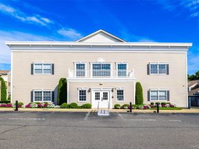 121 Willow Lane, Valley Stream NY 11580