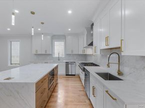 1028 E Broadway, Woodmere NY 11598