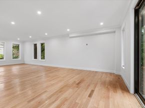 1028 E Broadway, Woodmere NY 11598