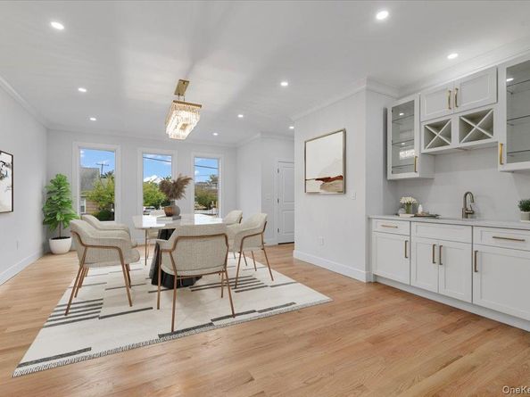 1028 E Broadway, Woodmere NY 11598