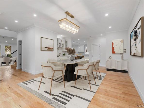 1028 E Broadway, Woodmere NY 11598