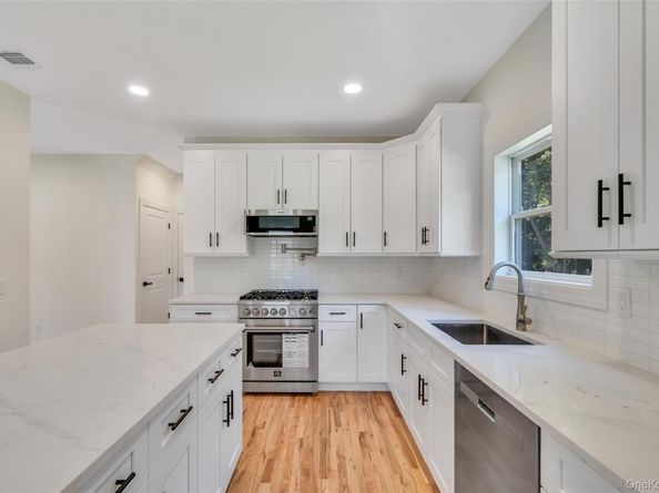 817 Pondview Road, Riverhead NY 11901