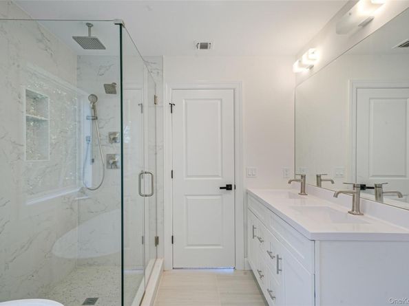 817 Pondview Road, Riverhead NY 11901