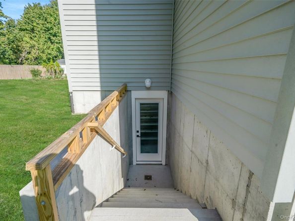 817 Pondview Road, Riverhead NY 11901