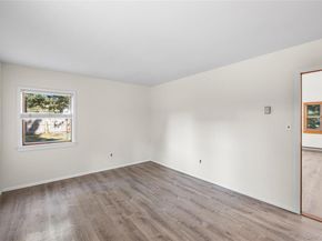 26 Queen Road, Rocky Point NY 11778