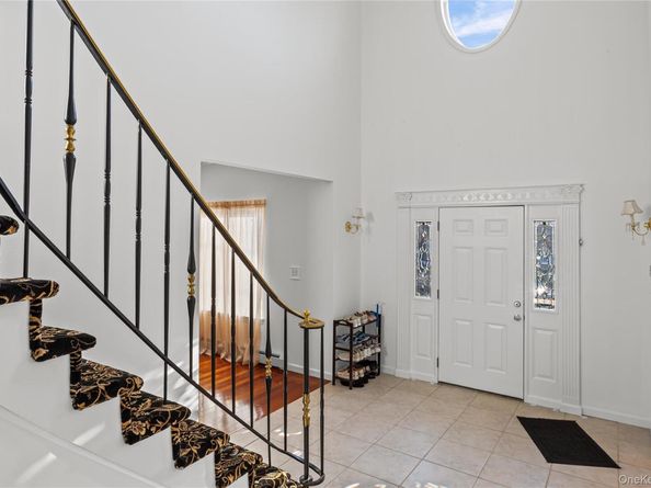 170 McKinley Avenue, Franklin Square NY 11010
