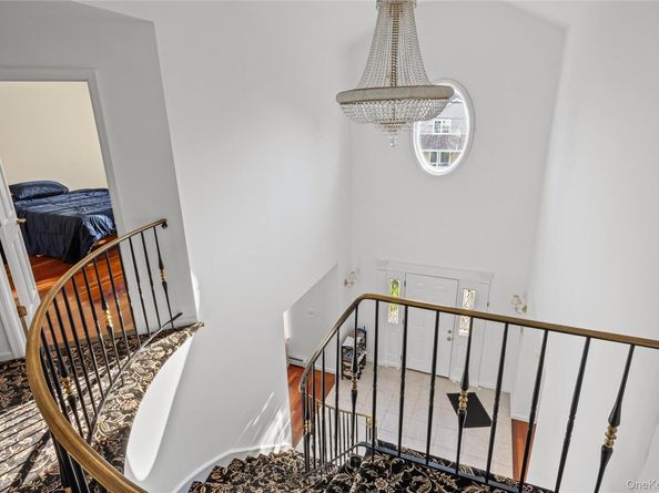 170 McKinley Avenue, Franklin Square NY 11010