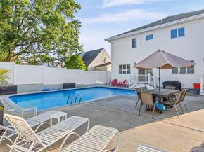 170 McKinley Avenue, Franklin Square NY 11010