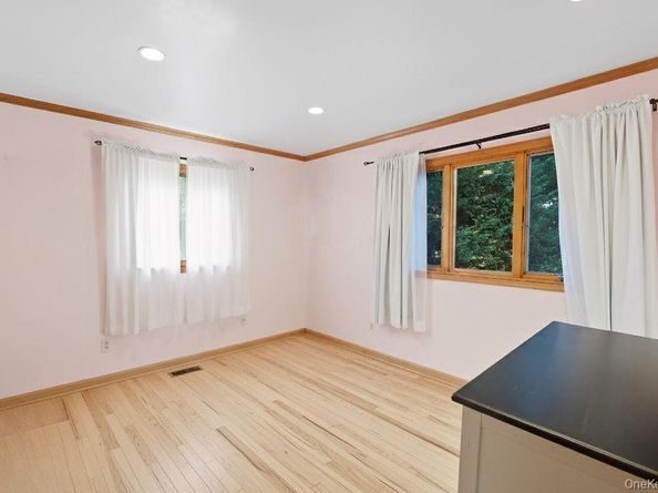 5 Liberty Street, Hampton Bays NY 11946