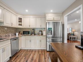 21 Mellow Lane, Jericho NY 11753