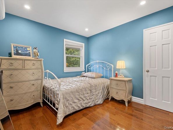 21 Mellow Lane, Jericho NY 11753