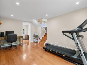 21 Mellow Lane, Jericho NY 11753