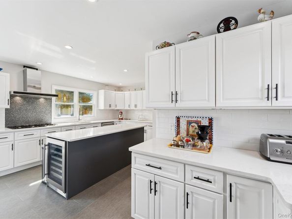 11 Oneck Road, Westhampton Beach NY 11978