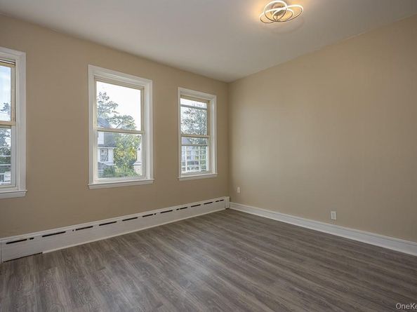 299 Sickles Avenue, New Rochelle NY 10801