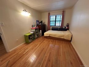 68-05 242 Street 31A, Little Neck NY 11362