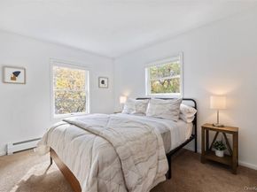 4 Wooded Lane, Hampton Bays NY 11946