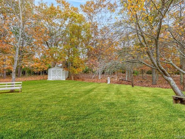 4 Wooded Lane, Hampton Bays NY 11946