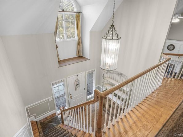 8 Brian Lane, Mount Sinai NY 11766