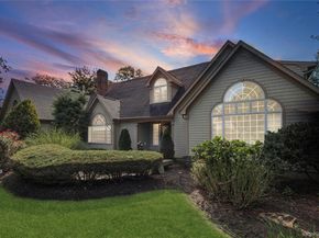 8 Brian Lane, Mount Sinai NY 11766