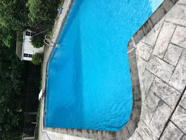 8 Brian Lane, Mount Sinai NY 11766