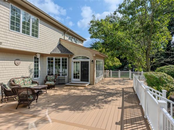 8 Brian Lane, Mount Sinai NY 11766