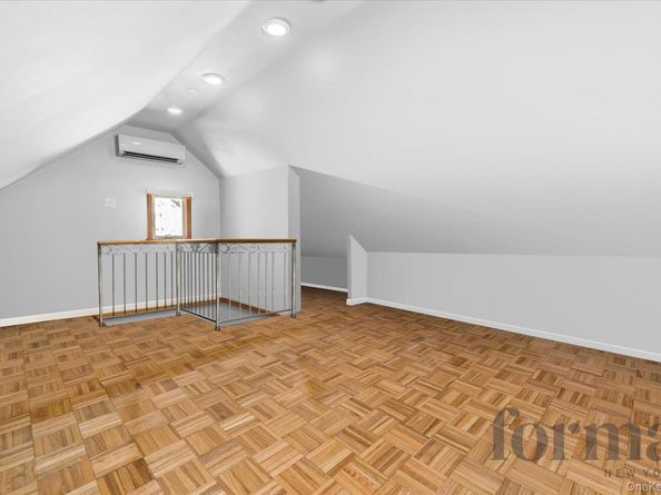 5022 Overbrook Street, Douglaston NY 11362