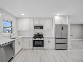 269 Berwick Court B, Ridge NY 11961