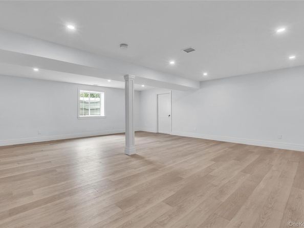 1726 Tower Court, Mohegan Lake NY 10547