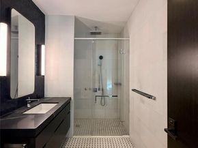 172 Madison Avenue 17C, New York (Manhattan) NY 10016