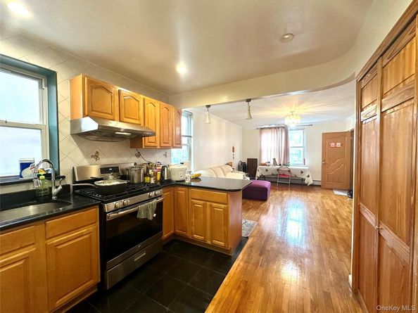 150-21 61st Road, Kew Garden Hills NY 11367