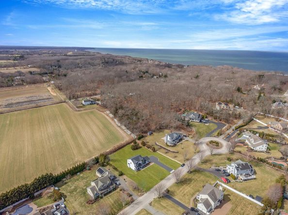 85 Roanoke Court, Riverhead NY 11901