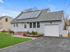 190 31st Street, Lindenhurst NY 11757