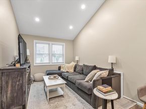 190 31st Street, Lindenhurst NY 11757