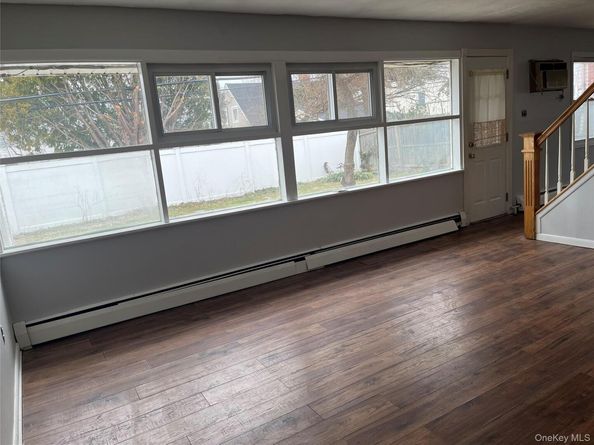 54 Ramble Lane, Levittown NY 11756