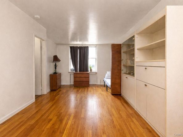 55-05 Woodside Avenue 612, Woodside NY 11377