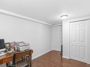 20 Vista Road, Plainview NY 11803