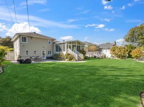 20 Vista Road, Plainview NY 11803