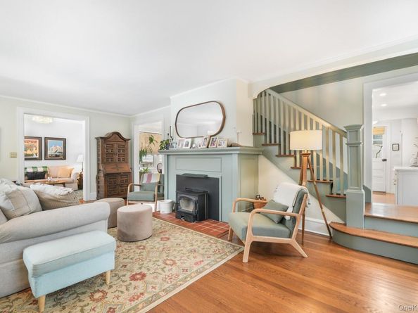 54 Lakeview Avenue, Hartsdale NY 10530