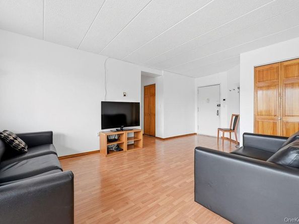 133-36 41st Road 7F, Flushing NY 11355