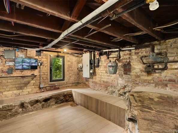 27 Hardscrabble Road, Briarcliff Manor NY 10510