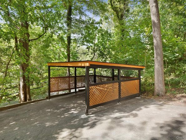 27 Hardscrabble Road, Briarcliff Manor NY 10510