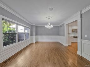 4 Carriage Court, Dix Hills NY 11746