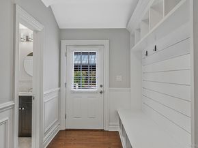 4 Carriage Court, Dix Hills NY 11746