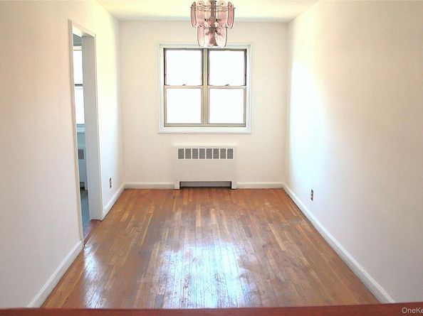 28 DeHaven Drive 1E, Yonkers NY 10701