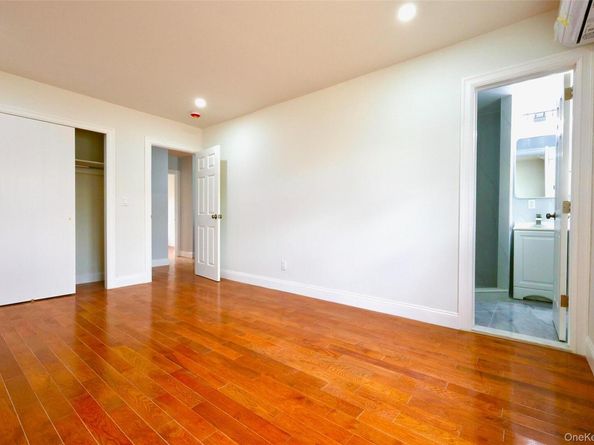 166-65 17th Road, Whitestone NY 11357