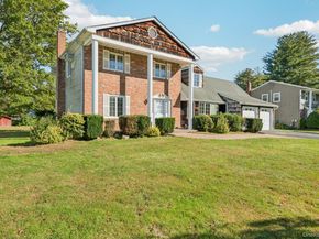 10 Aron Drive, Woodbury NY 11797